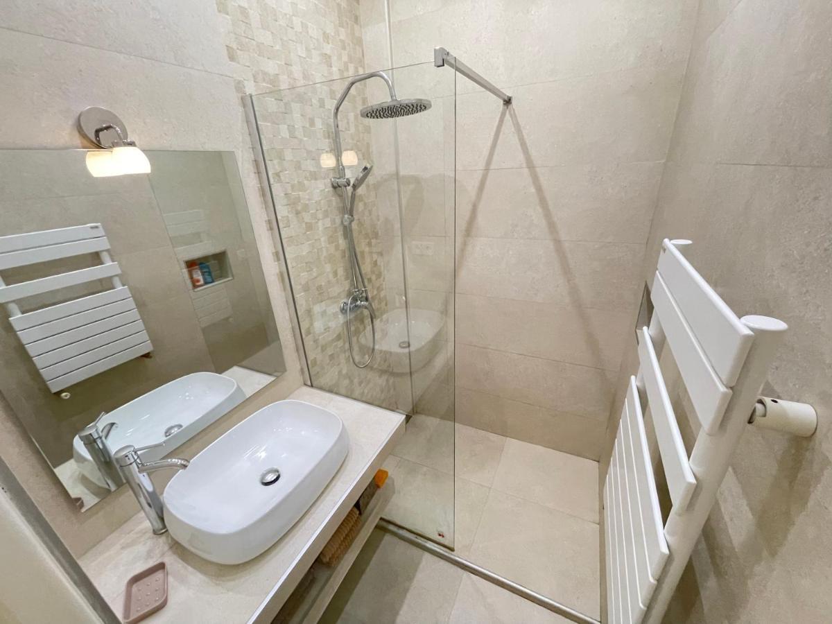 Nice Renting - Penchienatti - Spacious Apartment - 2 Bedrooms - King Bed - View Heart Of Nizza Exterior foto