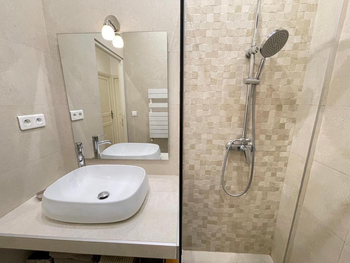 Nice Renting - Penchienatti - Spacious Apartment - 2 Bedrooms - King Bed - View Heart Of Nizza Exterior foto